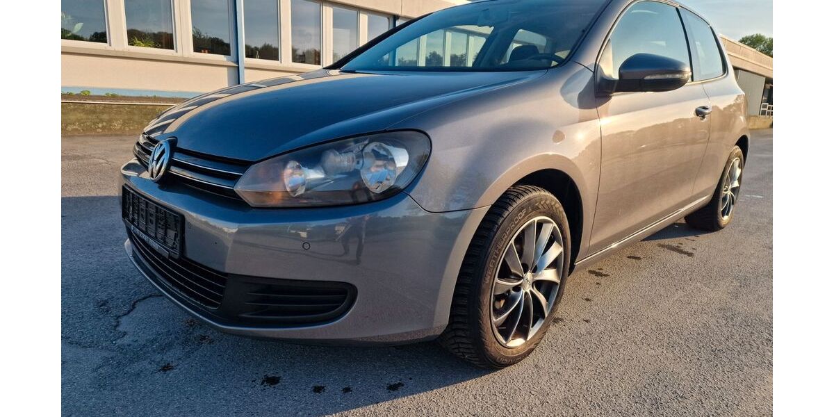VW Golf 98.168 km 5.490 &euro; Soest 59494