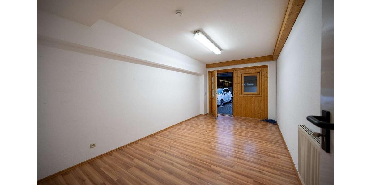 Reihenhaus Oberhaching Deisenhofen - 4 Zimmer, 195 m&sup2;, 2.990&euro; | Angebot:25268910