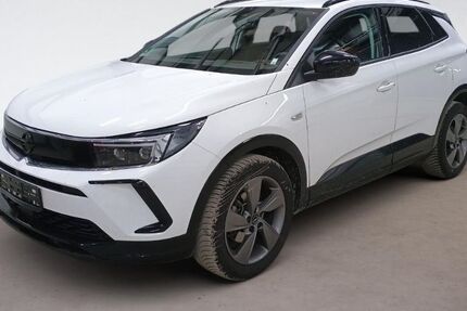Opel Grandland (X) 30.270 km 25.945 &euro; Gnarrenburg 27442