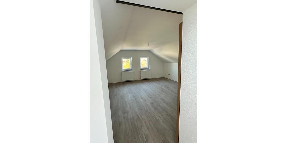 Dachgeschoßwohnung Rothenburg/Oberlausitz Oberlausitz - 2 Zimmer, 72 m&sup2;, 472&euro; | Angebot:25079485