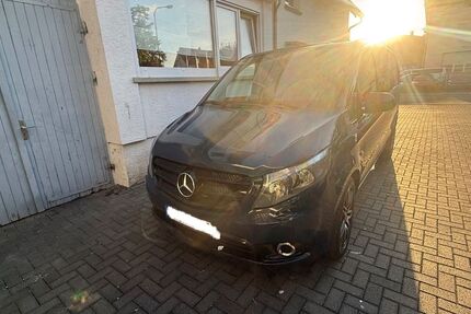 Mercedes-Benz Vito 283.000 km 16.300 € Hanau 63452