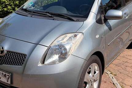 Toyota Yaris 157.000 km 2.500 &euro; Lübeck, Hansestadt 23554