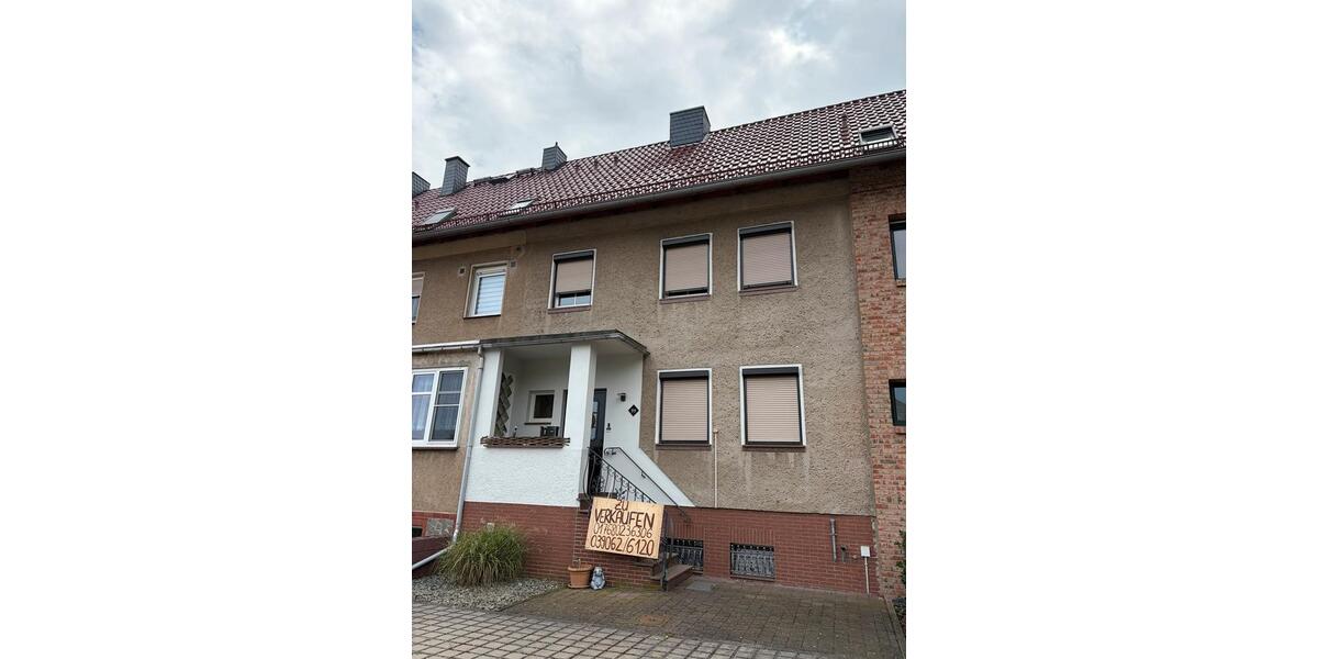 Reihenhaus Erxleben - 8 Zimmer, 120 m&sup2;, 200.000&euro; | Angebot:27281922