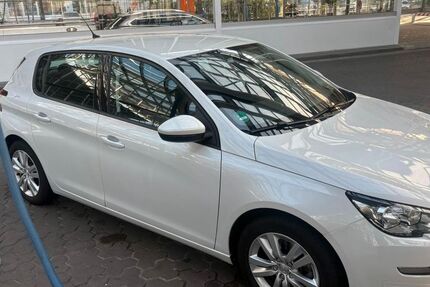 Peugeot 308 56.500 km 10.250 &euro; Berlin 10367