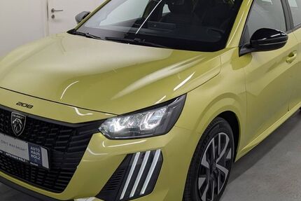 Peugeot 208 12.200 km 14.650 &euro; Landau 76829