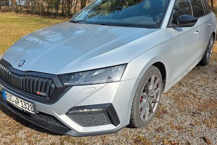 Skoda Octavia 29.300 km 31.999 &euro; München 81243