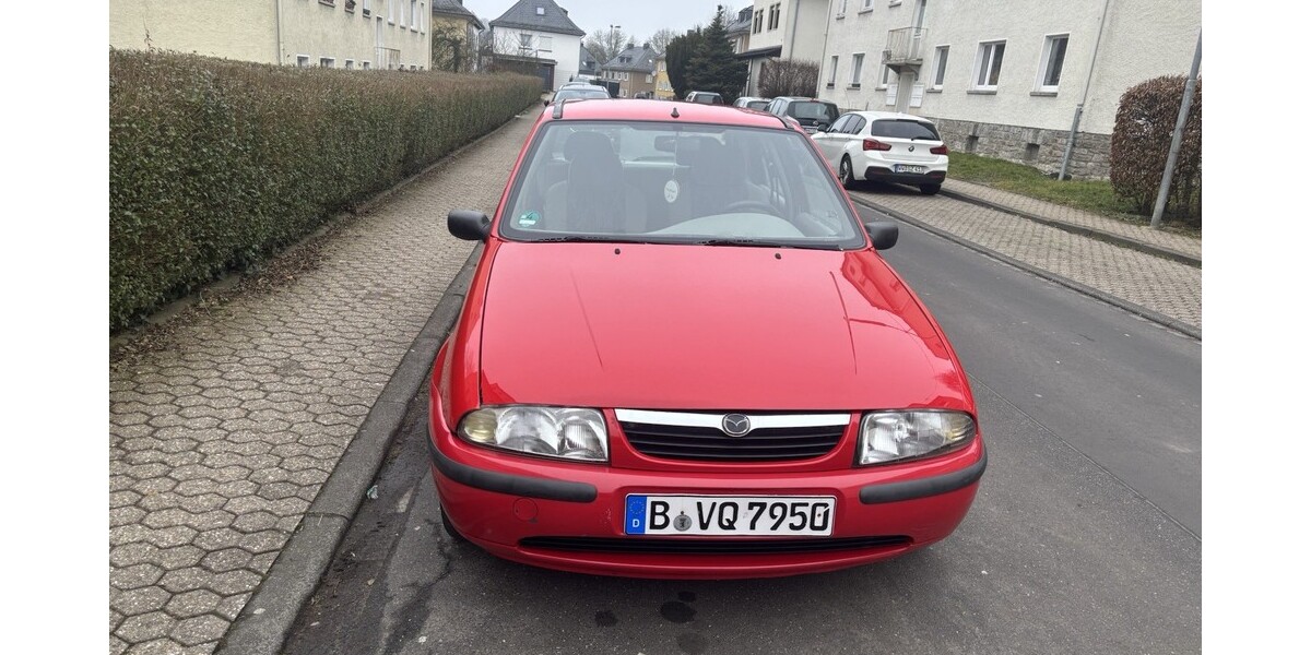 Mazda 121 91.206 km 1.700 &euro; Montabaur 56410