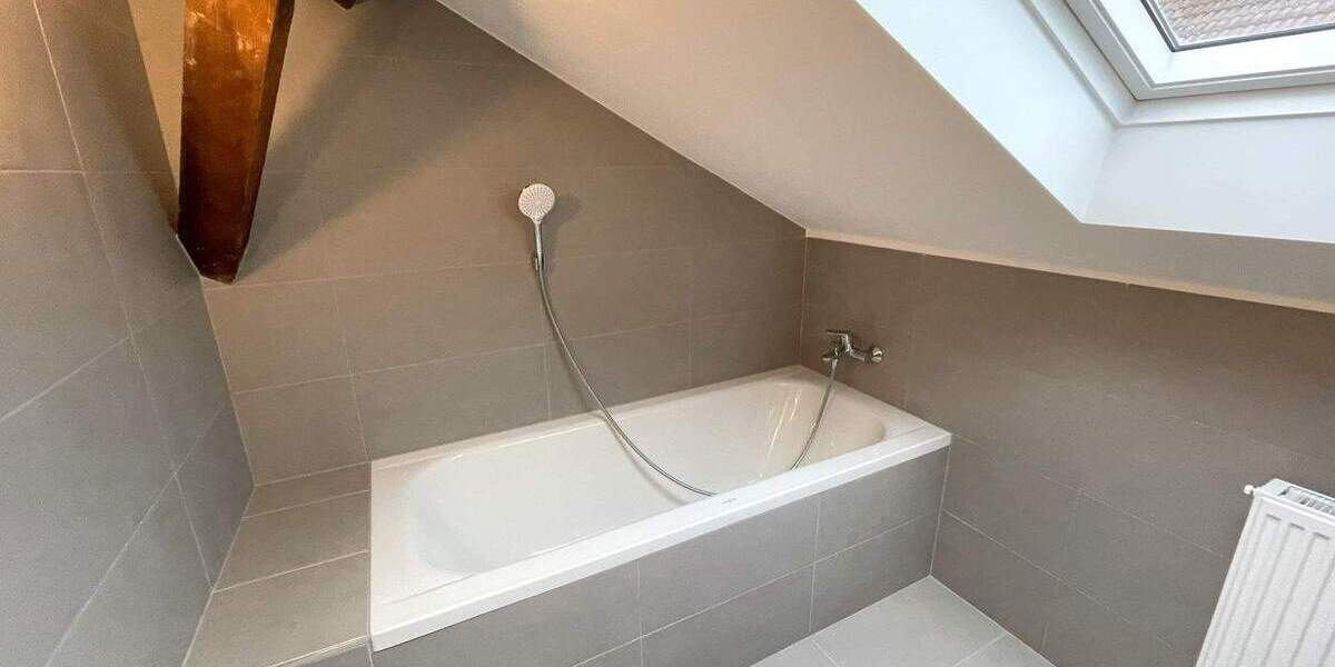 KL-City - Ruhige und modernisierte 4-Zimmerwohnung mit Einbauküche in zentraler Lage 4 zimmer