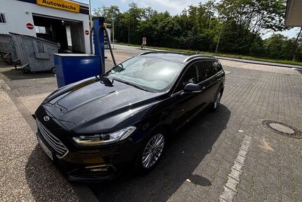 Ford Mondeo 83.083 km 22.490 &euro; Duisburg 47198