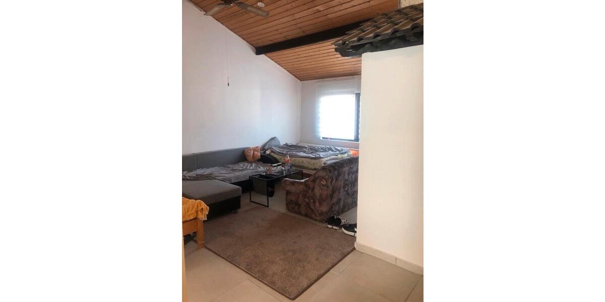 Dachgeschoßwohnung Düren - 5 Zimmer, 90 m&sup2;, 165.000&euro; | Angebot:25576402