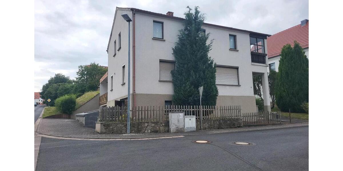 Einfamilienhaus Bad Salzungen Tiefenort - 9 Zimmer, 150 m&sup2;, 85.000&euro; | Angebot:26959081