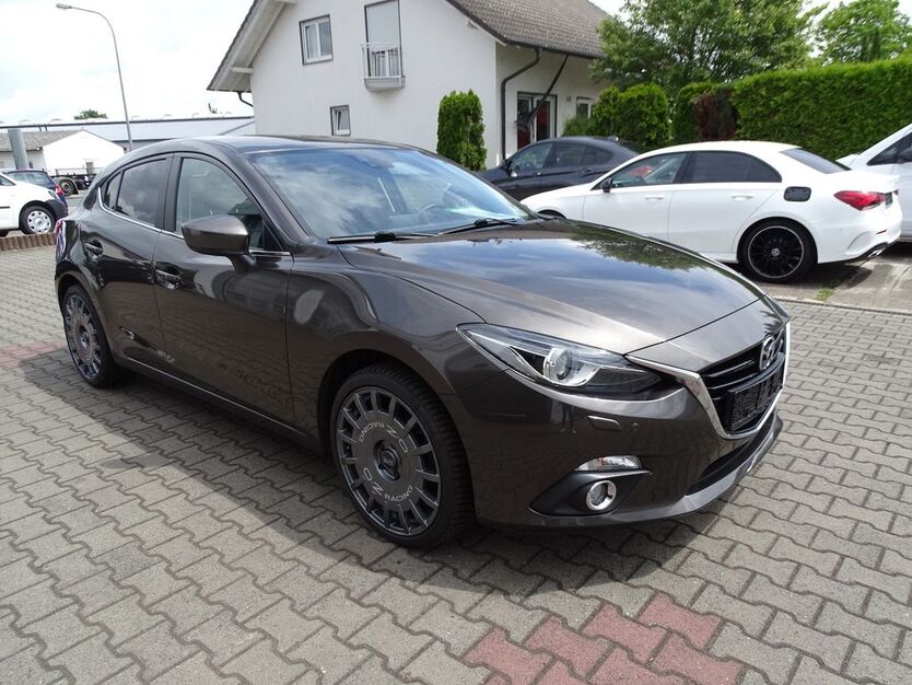 Mazda 3 42.691 km 14.990 € Rodgau 63110