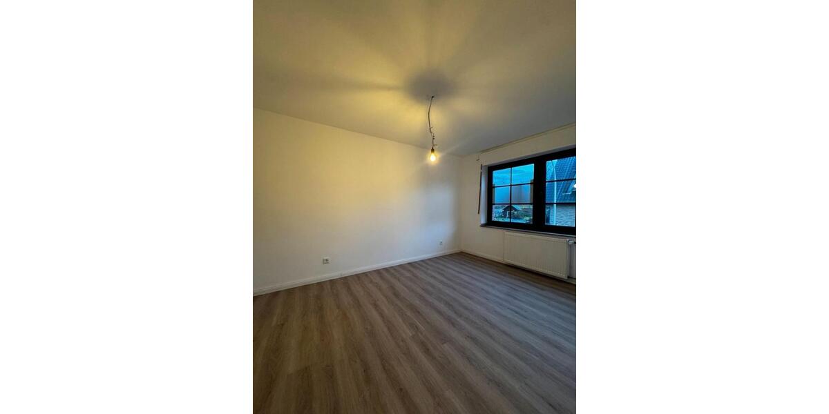 Reihenhaus Übach-Palenberg Palenberg - 5 Zimmer, 135 m&sup2;, 1.500&euro; | Angebot:25734663