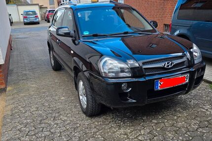 Hyundai TUCSON 324.000 km 2.444 &euro; Salzgitter 38228