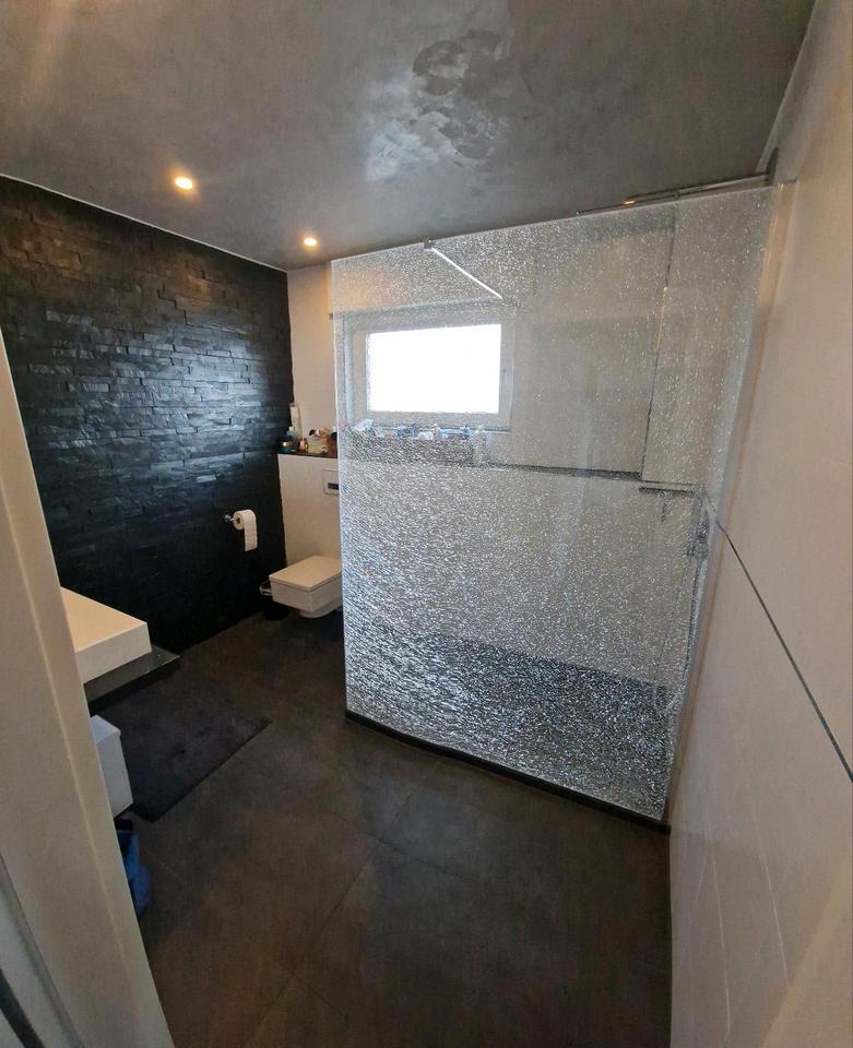 Zweifamilienhaus, 158 qm Wohnfläche, 734 qm Grund, provisionsfrei