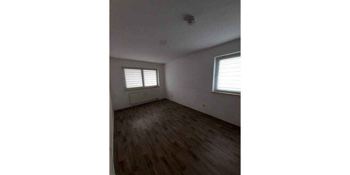 Etagenwohnung Oelsnitz/Erzgebirge Oelsnitz - 3 Zimmer, 78 m&sup2;, 475&euro; | Angebot:25731029