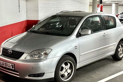 Toyota Corolla 128.000 km 3.999 &euro; Bergisch Gladbach 51469