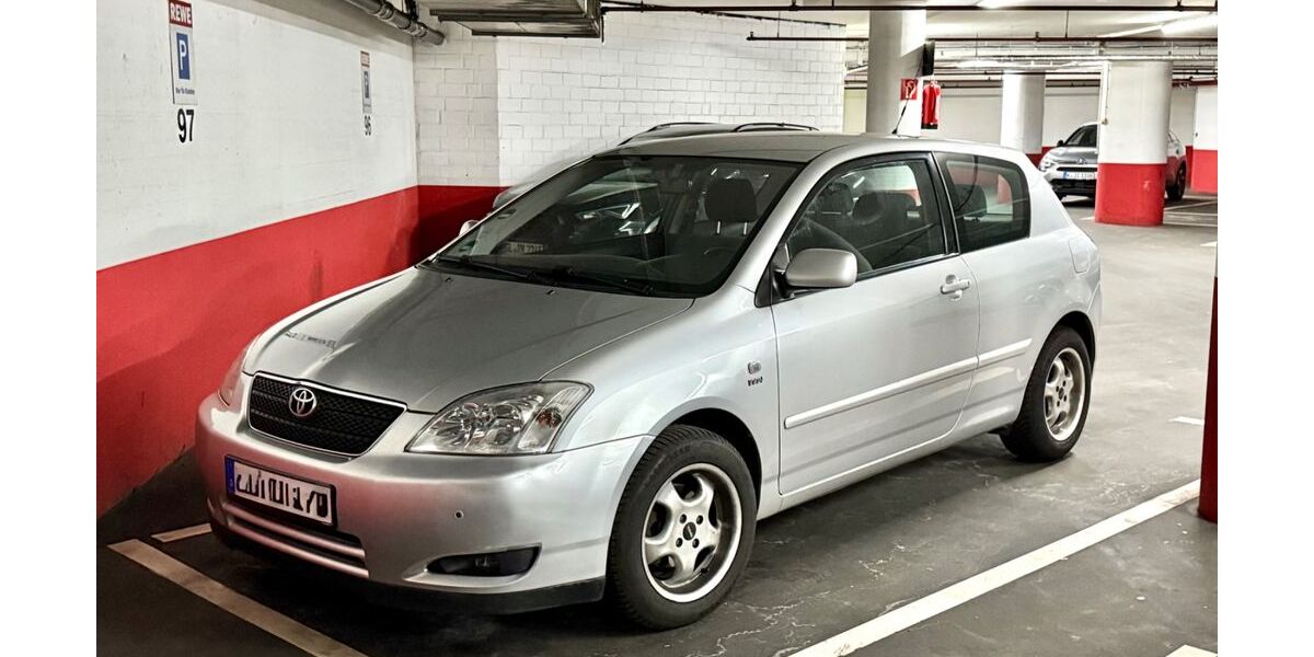 Toyota Corolla 128.000 km 3.999 &euro; Bergisch Gladbach 51469