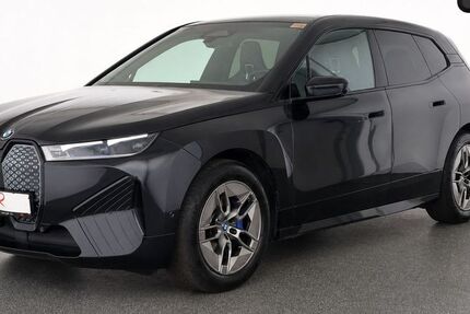 BMW iX 31.077 km 41.880 &euro; Berlin 12103