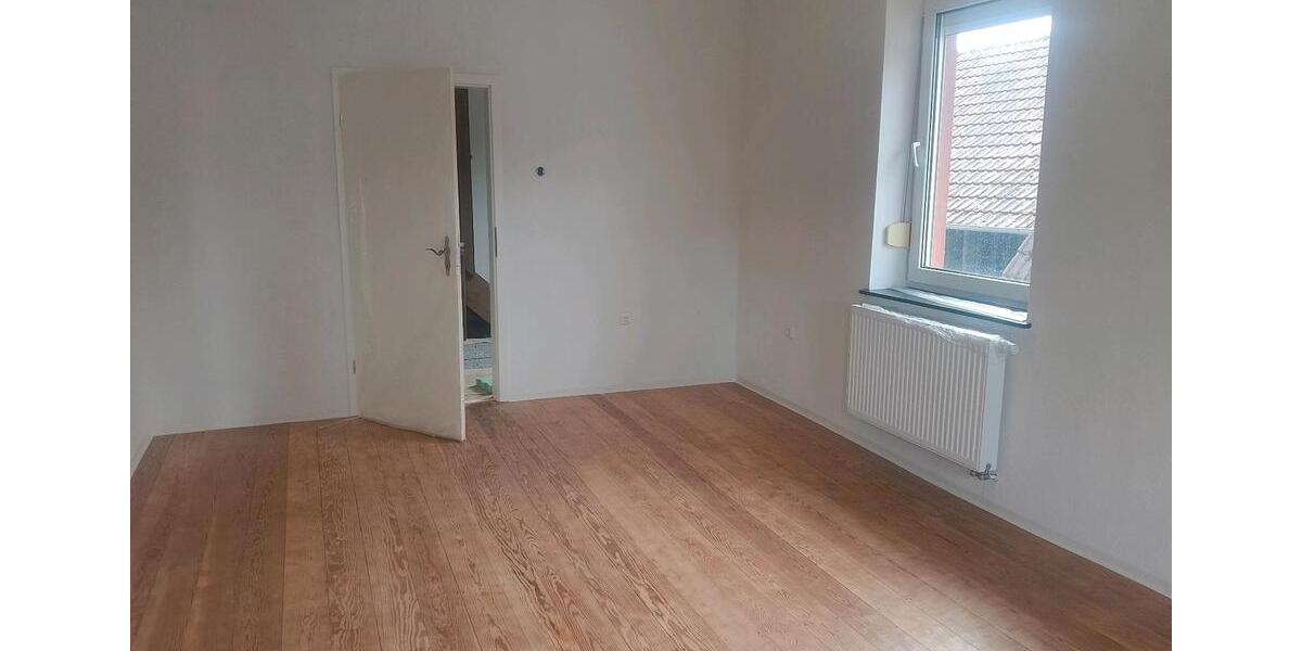 Bauernhaus, Landhaus Klingenmünster - 6 Zimmer, 200 m&sup2;, 1.500&euro; | Angebot:26238176
