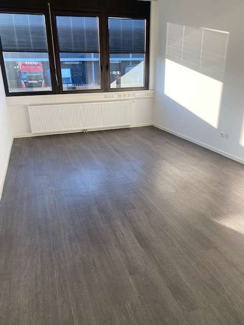 Büro in Kelsterbach 330 € 20 m² zimmer