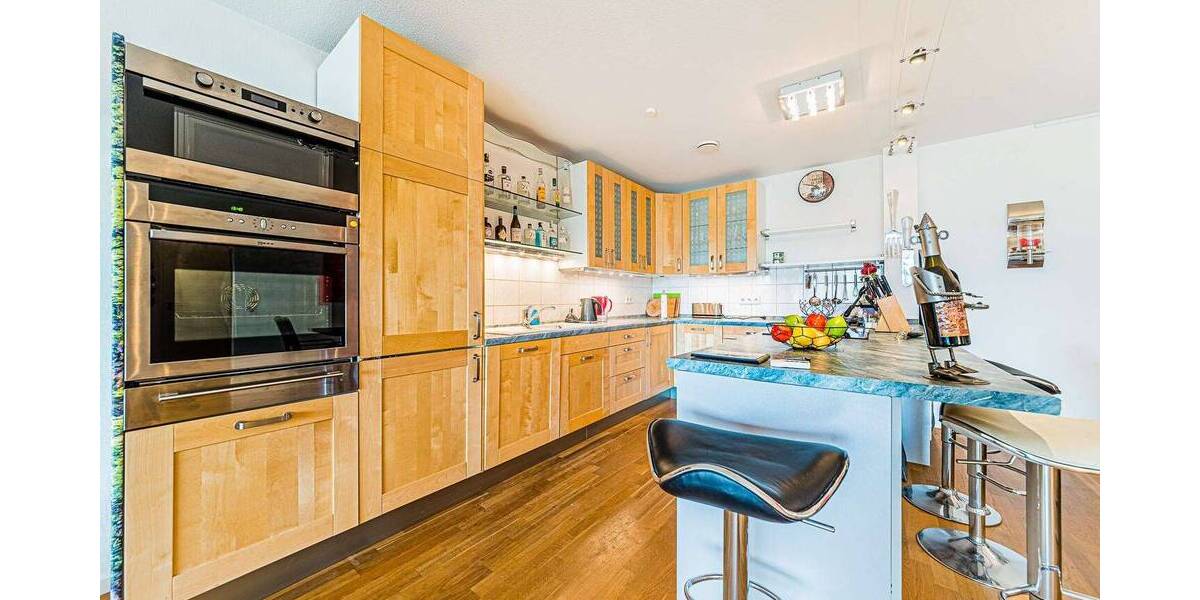 Etagenwohnung Offenbach am Main Bieberer Berg - 3 Zimmer, 112 m&sup2;, 2.200&euro; | Angebot:26388190