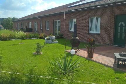 Exklusives Wohlfühl-Zuhause: Barrierefrei mit Kamin & Grünoase 3 zimmer