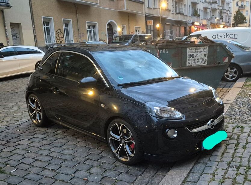 Opel Adam 69.000 km 9.300 € Berlin 10247