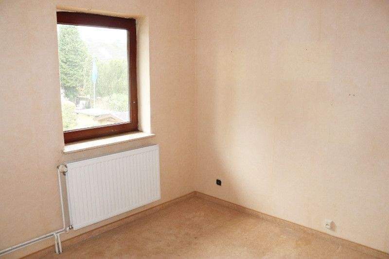 Reihenmittelhaus mit Wintergarten und Stellplatz auf Eigenland, 23569 Lübeck 3 zimmer