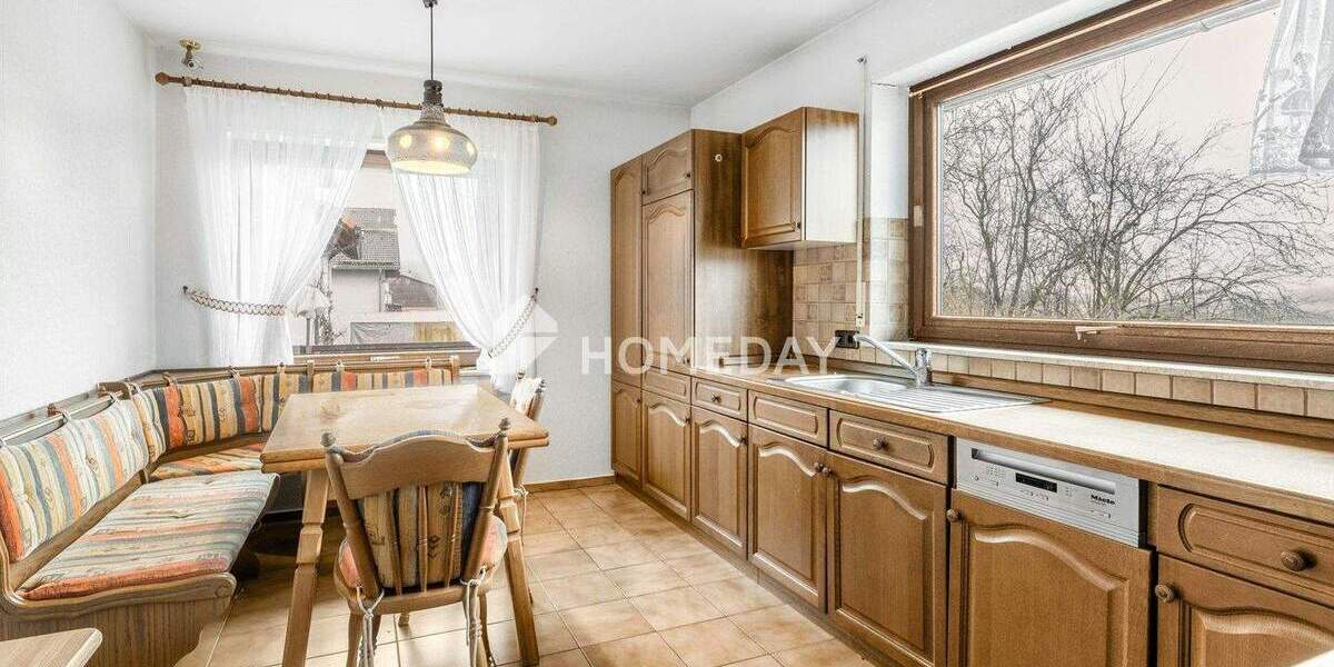 Einfamilienhaus Gersfeld Sandberg - 8 Zimmer, 168 m&sup2;, 348.000&euro; | Angebot:25773264