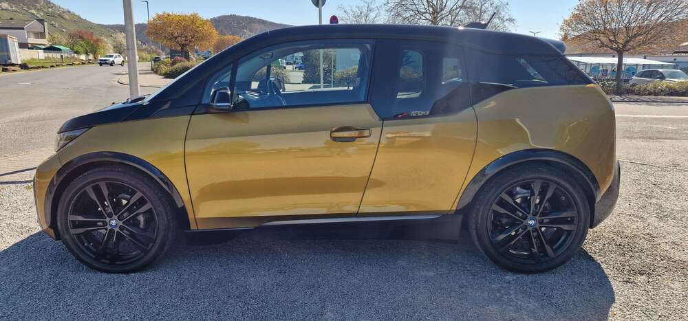 i3