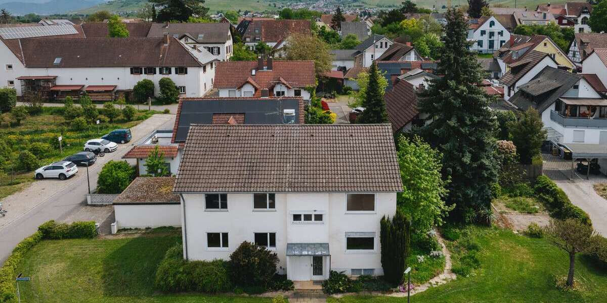 Einfamilienhaus Schallstadt - 8 Zimmer, 187 m&sup2;, 750.000&euro; | Angebot:26437565