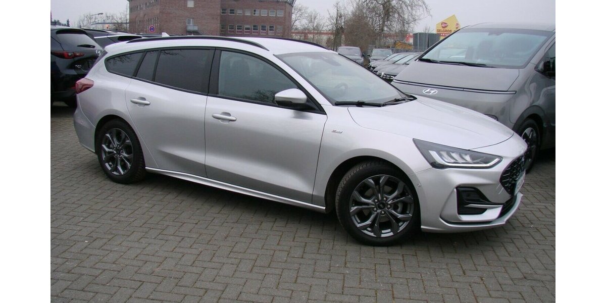 Ford Focus 1.5L TDCi ST-Line X ACC LED AHK HUD Bliss 12.043 km 24.980 &euro; Falkensee 14612