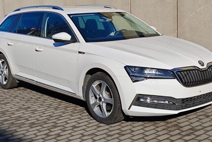 Skoda Superb 79.500 km 21.900 &euro; Berlin 12099
