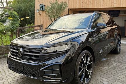 VW Touareg 18.778 km 82.900 € Gries 66903