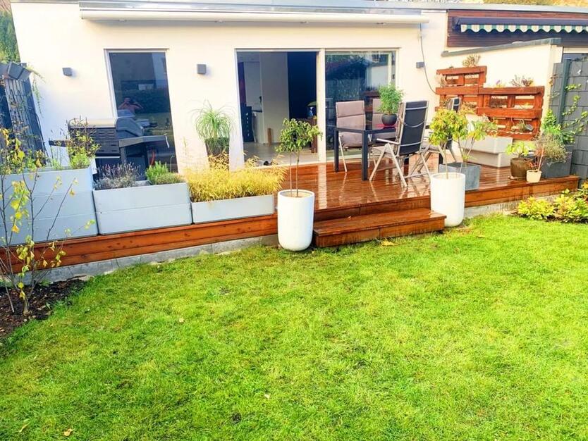 Stilvolles, modernisiertes Bungalow mit Sauna und Garten