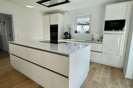 Haus Neustadt - 4 Zimmer, 142 m&sup2;, 650.000&euro; | Angebot:26394599