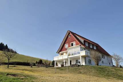 Haus Baiersbronn - 11 Zimmer, 221 m&sup2;, 549.000&euro; | Angebot:25414567