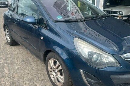 Opel Corsa 220.000 km 1.700 &euro; Halle/Saale 06116
