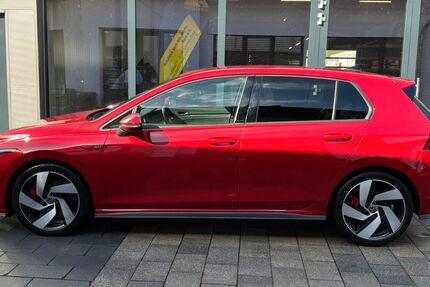 VW Golf 36.000 km 24.950 &euro; Schmallenberg-Niederberndorf 57392