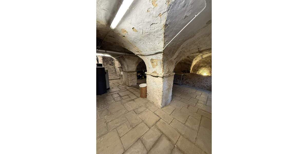 Reihenendhaus Lindlar Linde - 6 Zimmer, 225 m&sup2;, 1.900&euro; | Angebot:23880348