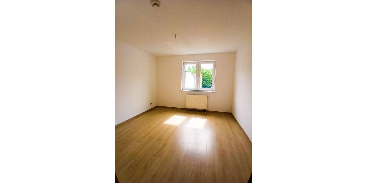 Etagenwohnung Leipzig Sellerhausen-Stünz - 3 Zimmer, 80 m&sup2;, 770&euro; | Angebot:26862882
