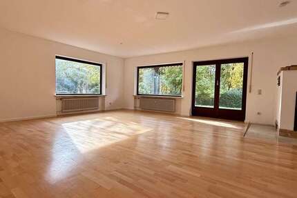 Wohnung zum Mieten in Berg 2.500 € 236 m² 5 zimmer