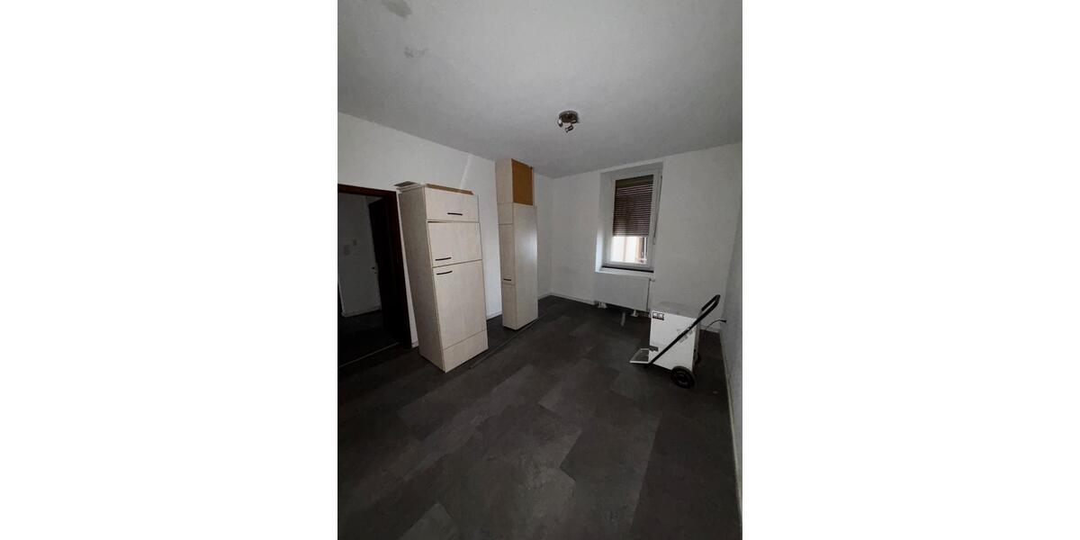 Erdgeschoßwohnung Kaiserslautern Betzenberg - 3 Zimmer, 88 m&sup2;, 1.000&euro; | Angebot:26312871