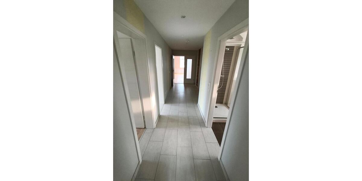 Dachgeschoßwohnung Leipzig Ost - 4 Zimmer, 100 m&sup2;, 325.000&euro; | Angebot:26854340