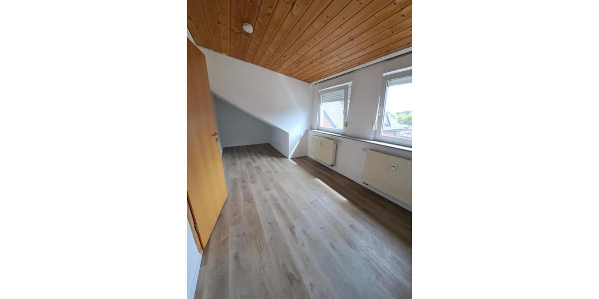 Maisonettenwohnung Gütersloh Isselhorst - 5 Zimmer, 150 m&sup2;, 1.250&euro; | Angebot:25061940