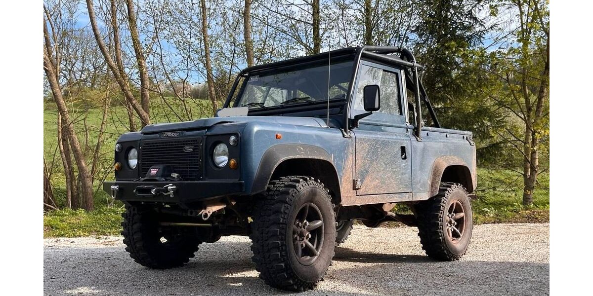 Land Rover Defender 143.000 km 66.000 &euro; Nohfelden 66625