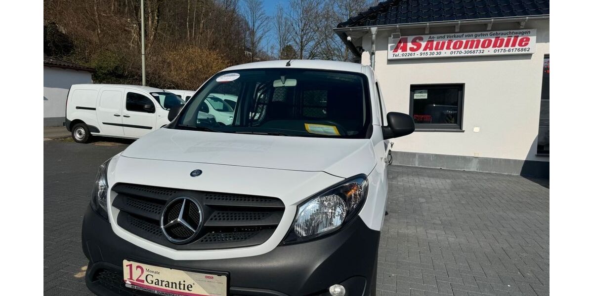 Mercedes-Benz Citan 136.000 km 8.949 &euro; Gummersbach (Zwischen Toom Markt und ATU) 51645