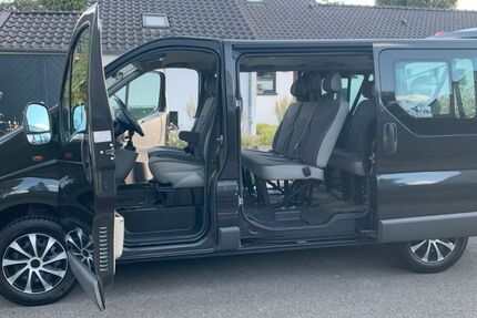 Opel Vivaro 180.000 km 11.150 € Steinfurt 48565