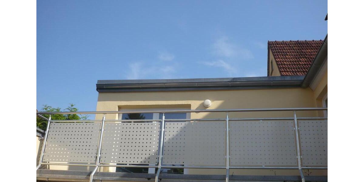 Helle 2,5 Zimmer-Wohnung mit großem Balkon in Poppenhausen 2 zimmer